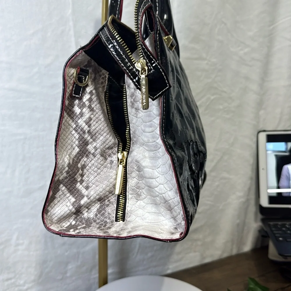Arcadia Black Patent Leather Tote with Elegant Structure